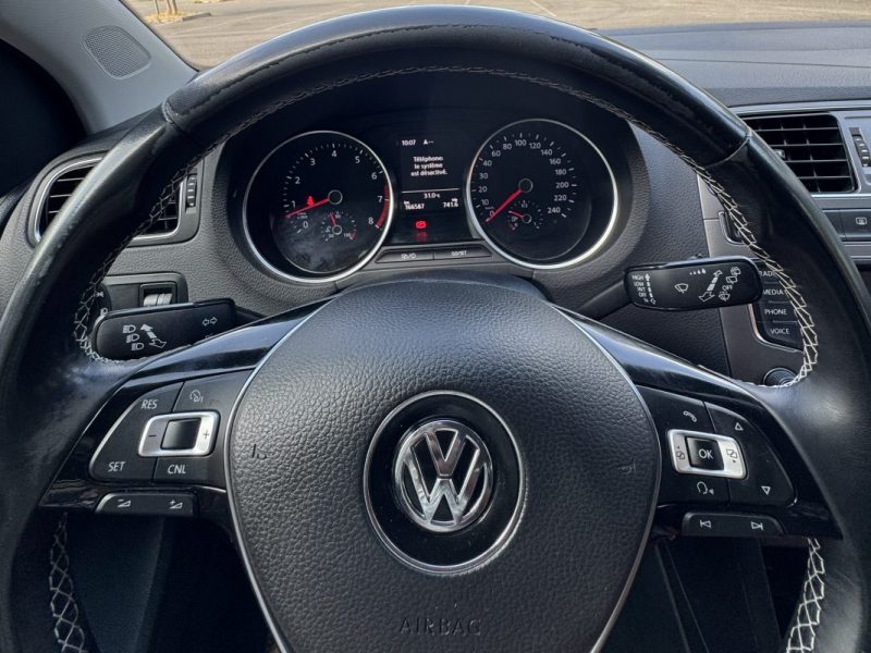 VOLKSWAGEN POLO 1.2 TSI 90 LOUNGE BLUEMOTION TECH  2015