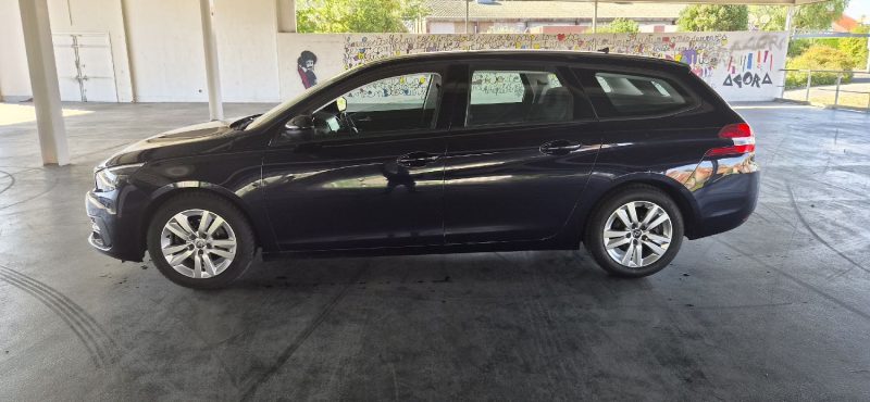 PEUGEOT 308 SW 1.6 HDI 115 CV AN 18 PROPRE BIEN EQUIPE 159 KM