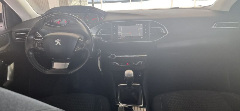 PEUGEOT 308 SW 1.6 HDI 115 CV AN 18 PROPRE BIEN EQUIPE 159 KM
