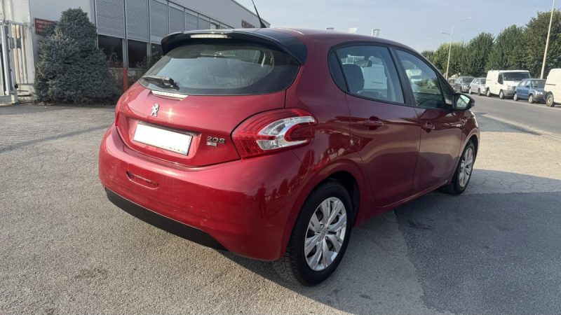 PEUGEOT 208 1.6 E-HDI 92 4CV ACTIVE