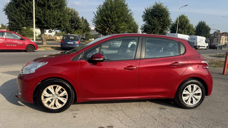 PEUGEOT 208 1.6 E-HDI 92 4CV ACTIVE