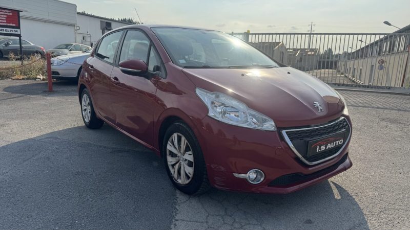 PEUGEOT 208 1.6 E-HDI 92 4CV ACTIVE