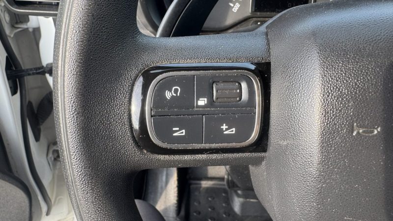 10825 HT CITROEN BERLINGO XL 950 1.5 BLUE HDI 130 CLUB EAT8