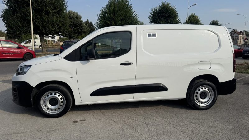 10825 HT CITROEN BERLINGO XL 950 1.5 BLUE HDI 130 CLUB EAT8