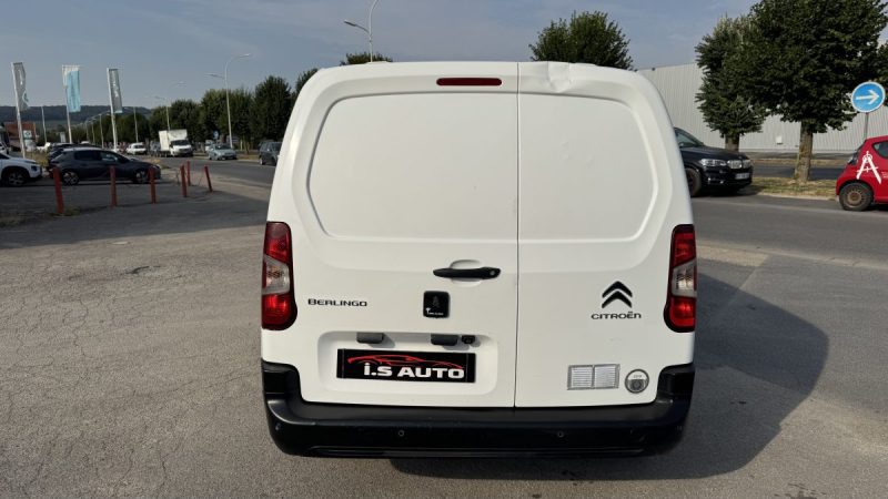 10825 HT CITROEN BERLINGO XL 950 1.5 BLUE HDI 130 CLUB EAT8