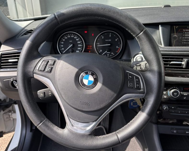 BMW X1 18d 143ch xDrive Première BVA 2013 — Entretien complet - GARANTIE 6 MOIS