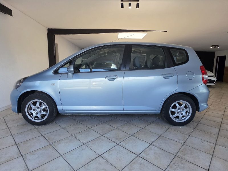 HONDA  JAZZ 1.2 i-DSI 78ch - 2007 - Essence- Révision complète - CT OK - Garantie 12 mois ou 15000km