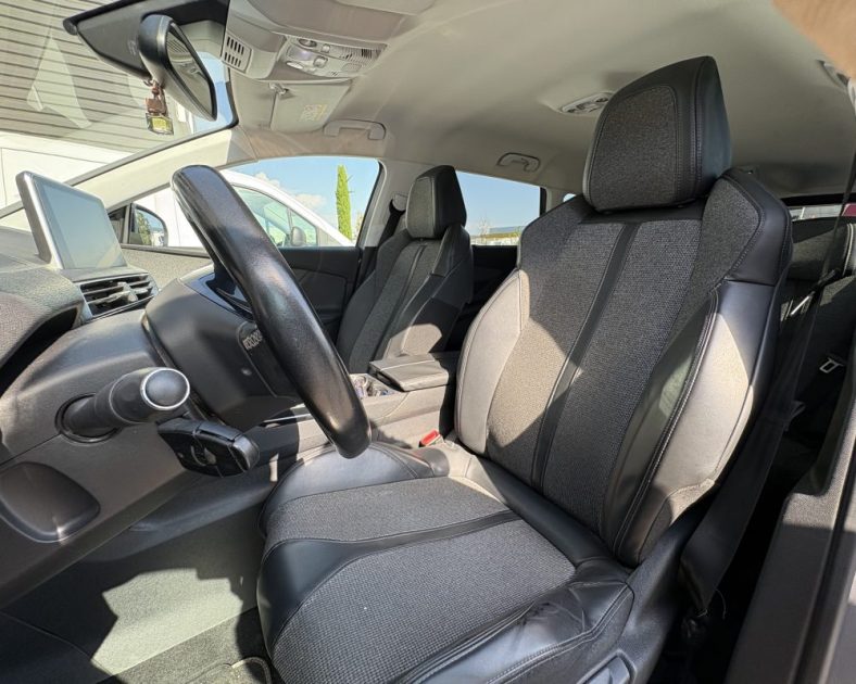 Peugeot 5008 II 1.6 BlueHDi 120 ch 2017 — CT VIERGE - Courroie remplacée - GARANTIE 6 MOIS