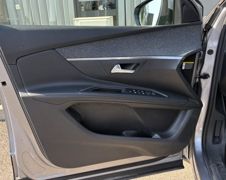 Peugeot 5008 II 1.6 BlueHDi 120 ch 2017 — CT VIERGE - Courroie remplacée - GARANTIE 6 MOIS