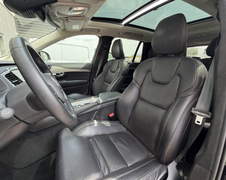 VOLVO XC90 T8 AWD Rechargeable - Ultimate Style Dark - Full Option - 7 Places - Harman Kardon