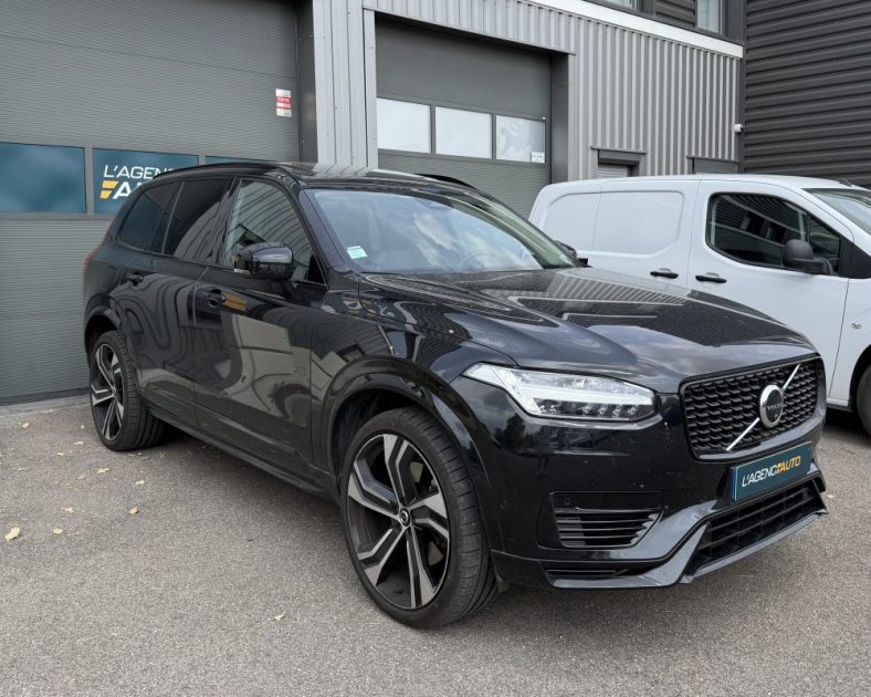 VOLVO XC90 T8 AWD Rechargeable - Ultimate Style Dark - Full Option - 7 Places - Harman Kardon