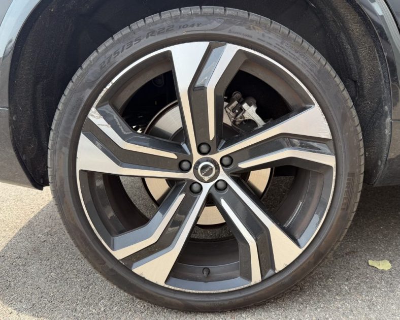 VOLVO XC90 T8 AWD Rechargeable - Ultimate Style Dark - Full Option - 7 Places - Harman Kardon