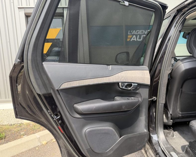VOLVO XC90 T8 AWD Rechargeable - Ultimate Style Dark - Full Option - 7 Places - Harman Kardon