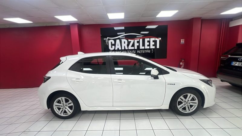 TOYOTA COROLLA BERLINE HYBRIDE 1.8 DYNAMIC BUSINESS 122cv/1 ERE MAIN/TVA RECUPERABLE