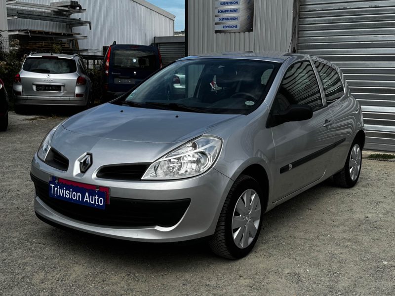 RENAULT CLIO 1.2 75CH  2008