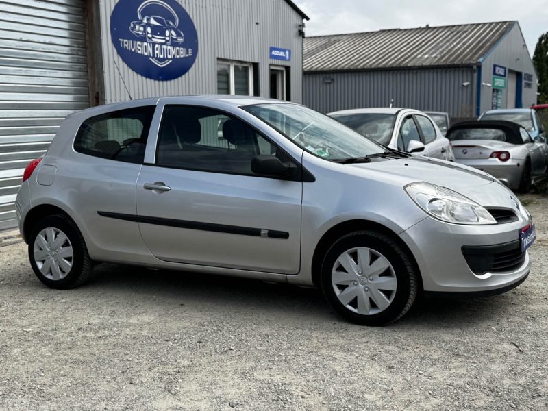 RENAULT CLIO 1.2 75CH  2008