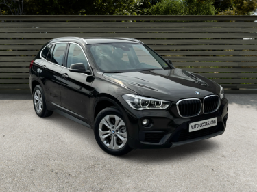 BMW X1 2.0D SDRIVE18D PACK SPORT FULL OPTIONS GPS/CLIM/CUIR/XENON 1er MAIN 