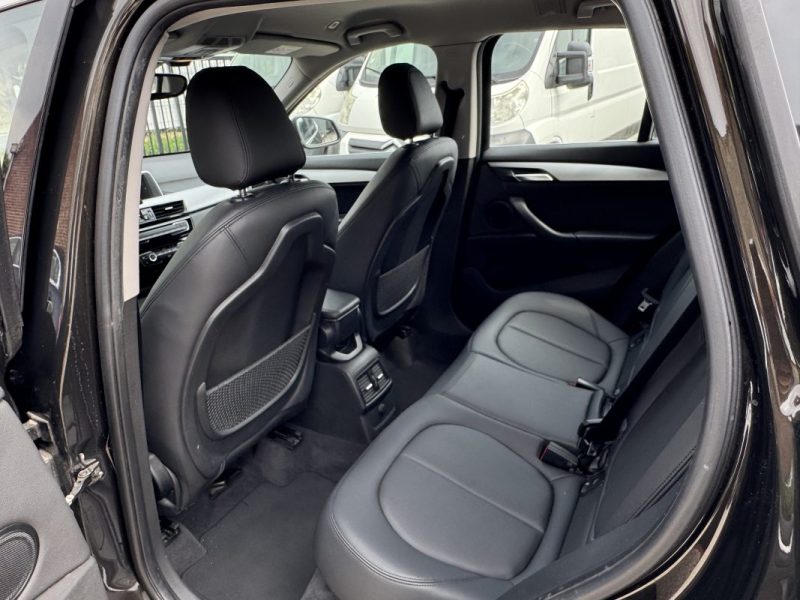BMW X1 2.0D SDRIVE18D PACK SPORT FULL OPTIONS GPS/CLIM/CUIR/XENON 1er MAIN 