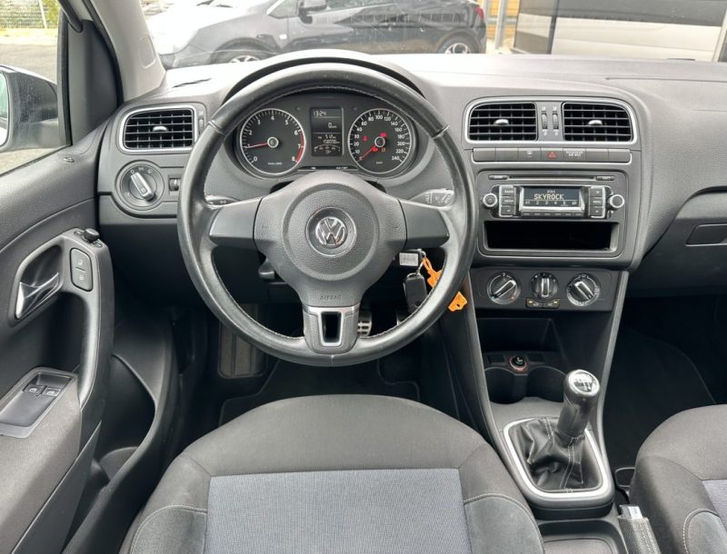 VOLKSWAGEN POLO 1.2 60CV STYLE 2011 TOIT OUVRANT MOTEUR A CHAINE SUIVI & GARANTIE 12 MOIS