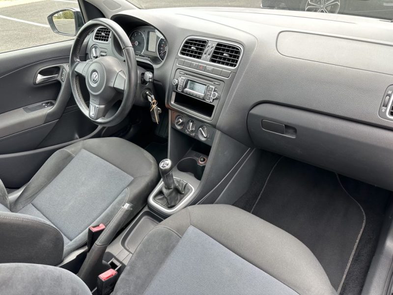 VOLKSWAGEN POLO 1.2 60CV STYLE 2011 TOIT OUVRANT MOTEUR A CHAINE SUIVI & GARANTIE 12 MOIS