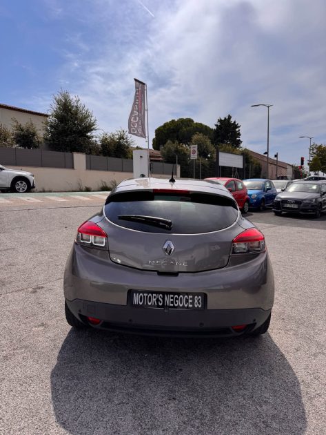 RENAULT MEGANE III 1.9 DCI 130 BOSE 2010