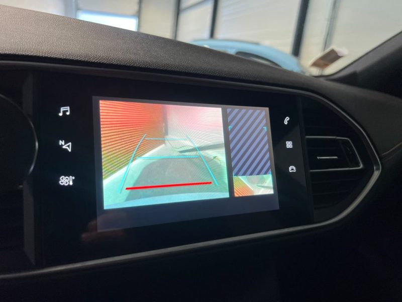 PEUGEOT - 308 II - 1.5 BLUE HDI - 130 cv - GT LINE - EAT 8 - 2019 - 123000 km - Carplay 