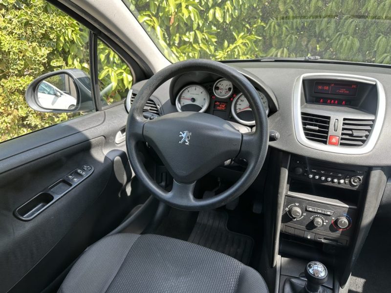 Peugeot 207 1.6L HDI 90ch 99G - Garantie 6 mois