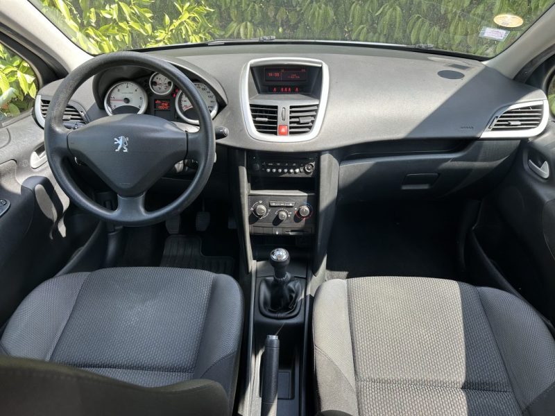 Peugeot 207 1.6L HDI 90ch 99G - Garantie 6 mois