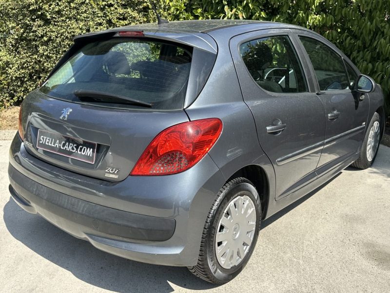 Peugeot 207 1.6L HDI 90ch 99G - Garantie 6 mois