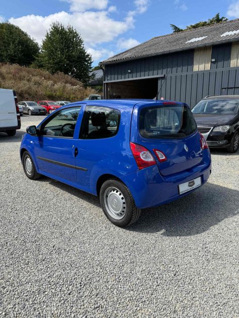 RENAULT TWINGO II  2 PLACES !!!  1.2 16V 75 GENERIQUE SOCIETE 