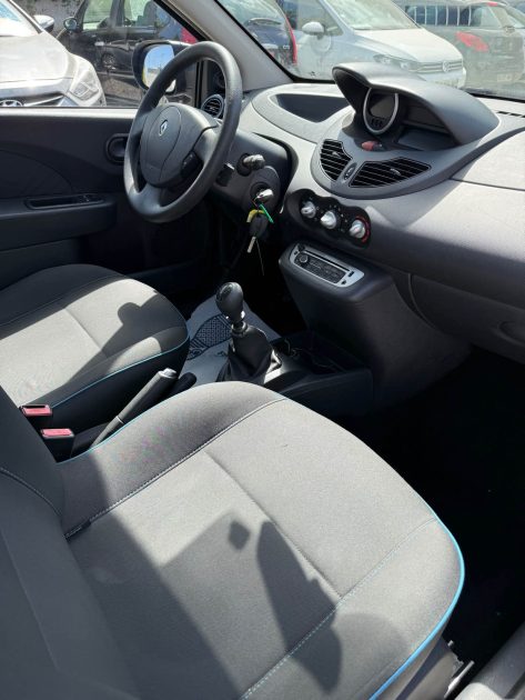 RENAULT TWINGO II  2 PLACES !!!  1.2 16V 75 GENERIQUE SOCIETE 