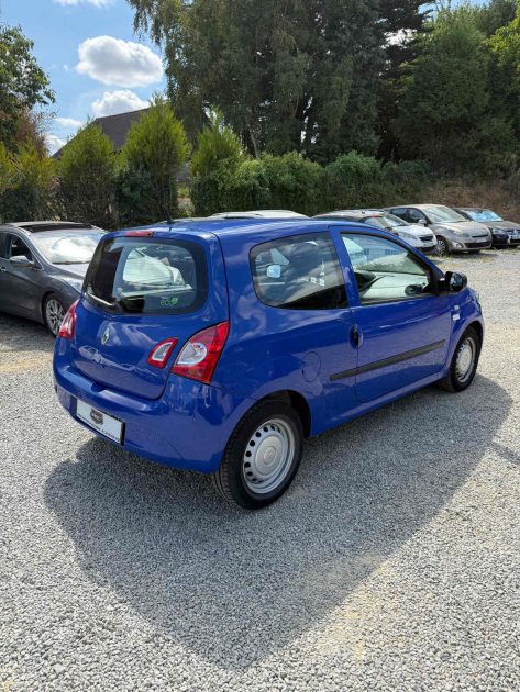 RENAULT TWINGO II  2 PLACES !!!  1.2 16V 75 GENERIQUE SOCIETE 