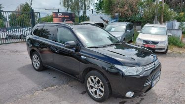 MITSUBISHI OUTLANDER PHEV 4WD 2014