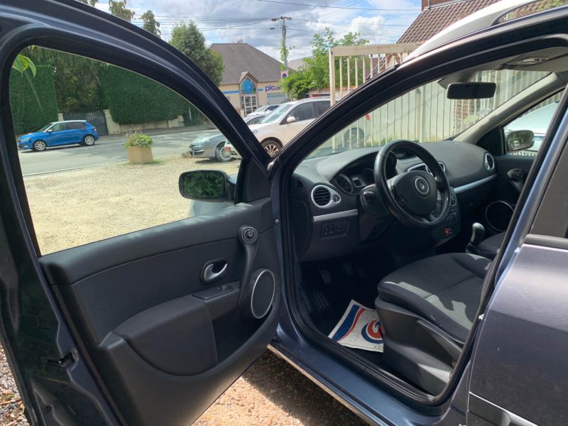 RENAULT CLIO 1.2I - 16V TURBO 2008