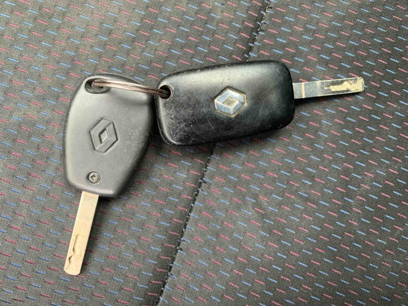 RENAULT CLIO 1.2I - 16V TURBO 2008
