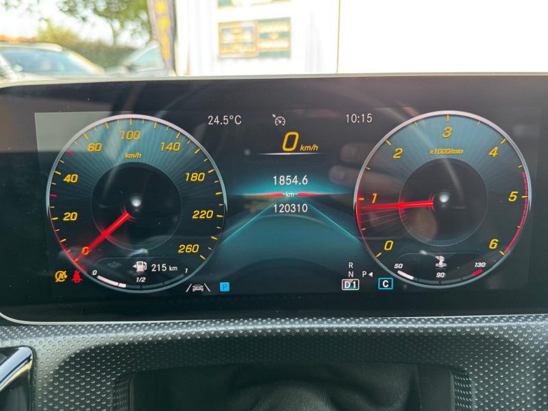 MERCEDES-BENZ CLASSE A  180 D 116 CV AMG LINE / TOIT OUVRANT GARANTIE 12 MOIS  