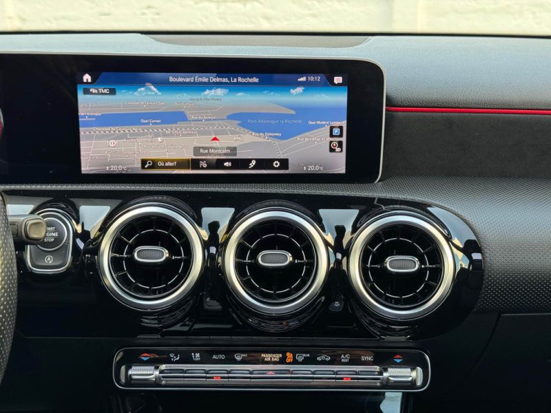 MERCEDES-BENZ CLASSE A  180 D 116 CV AMG LINE / TOIT OUVRANT GARANTIE 12 MOIS  