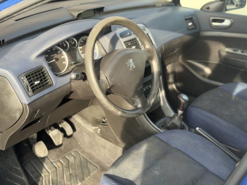 PEUGEOT 307 1.6E 16V XR PRESENCE 2002