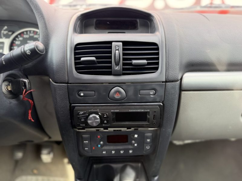 RENAULT CLIO EXPRESSION 1.5 DCI 80 2003