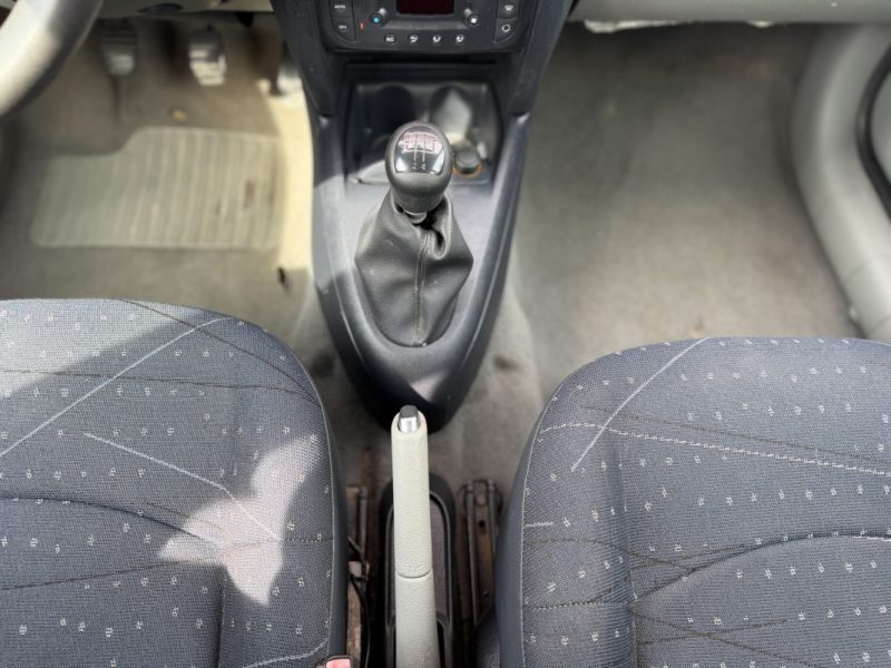RENAULT CLIO EXPRESSION 1.5 DCI 80 2003