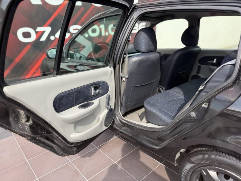 RENAULT CLIO EXPRESSION 1.5 DCI 80 2003