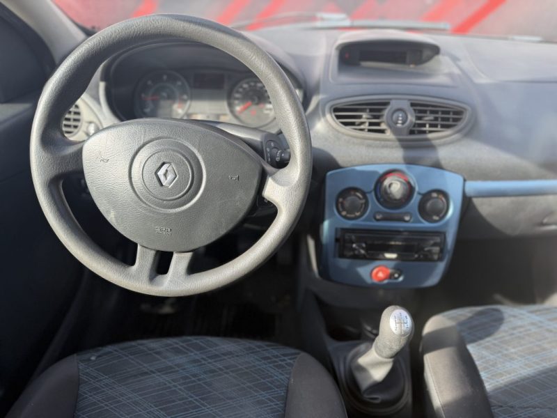 RENAULT CLIO III AUTHENTIQUE 1.5DCI 70 2008