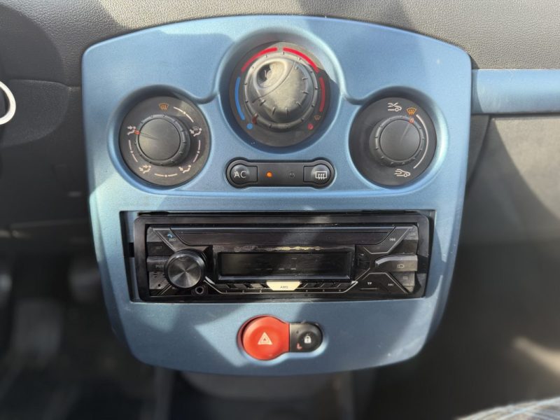 RENAULT CLIO III AUTHENTIQUE 1.5DCI 70 2008
