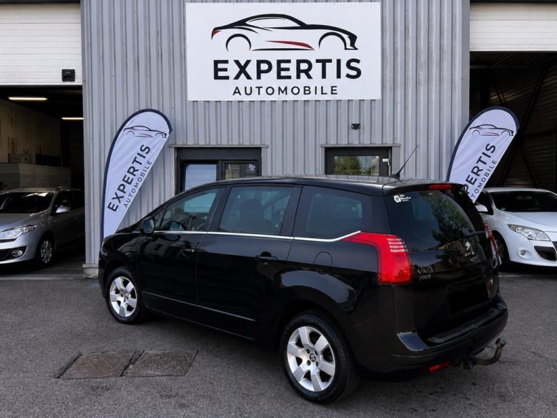 PEUGEOT 5008 1.6 HDi 120CV EAT6 PACK ALLURE