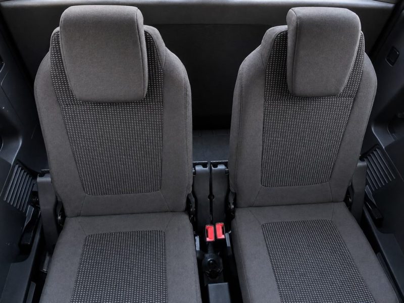 PEUGEOT 5008 1.6 HDi 120CV EAT6 PACK ALLURE