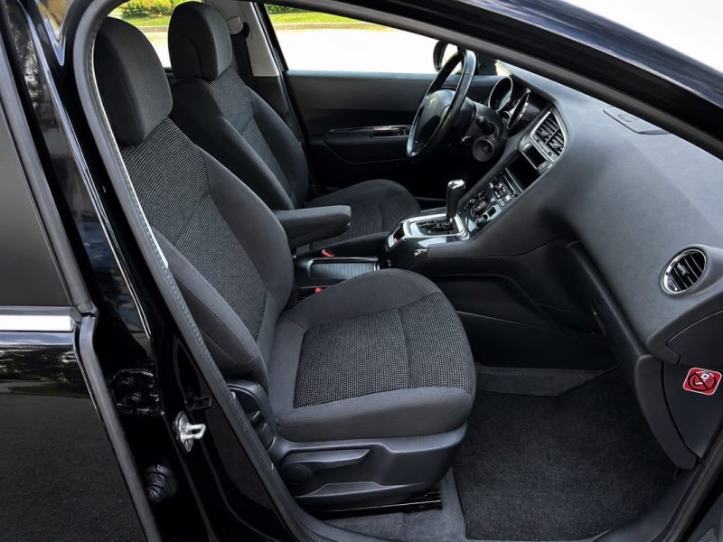 PEUGEOT 5008 1.6 HDi 120CV EAT6 PACK ALLURE