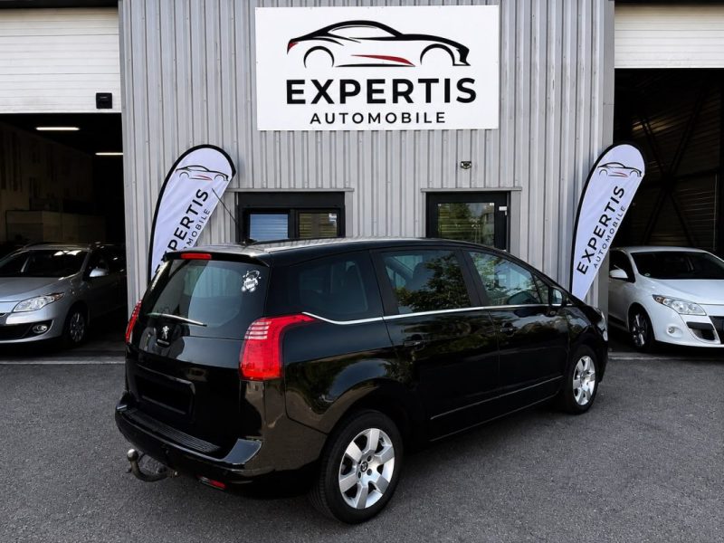 PEUGEOT 5008 1.6 HDi 120CV EAT6 PACK ALLURE