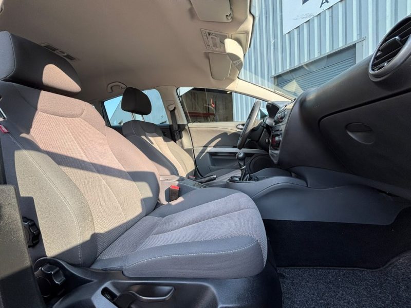 SEAT LEON 1.9 TDi 105CV PACK STYLANCE STYLE  ( PREMIERE MAIN ) 