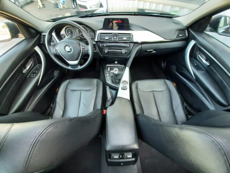 BMW 318D xDrive 143CV PACK SPORT TOIT PANO / CUIR / XENON / GPS