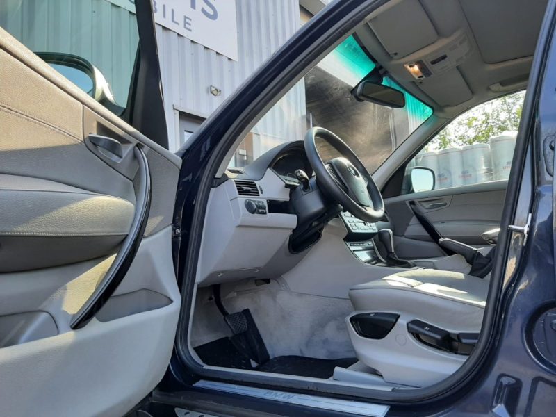BMW X3 2.0D xDrive 177CV CARBON SCHWARZ TOIT PANO / CUIR / GPS 